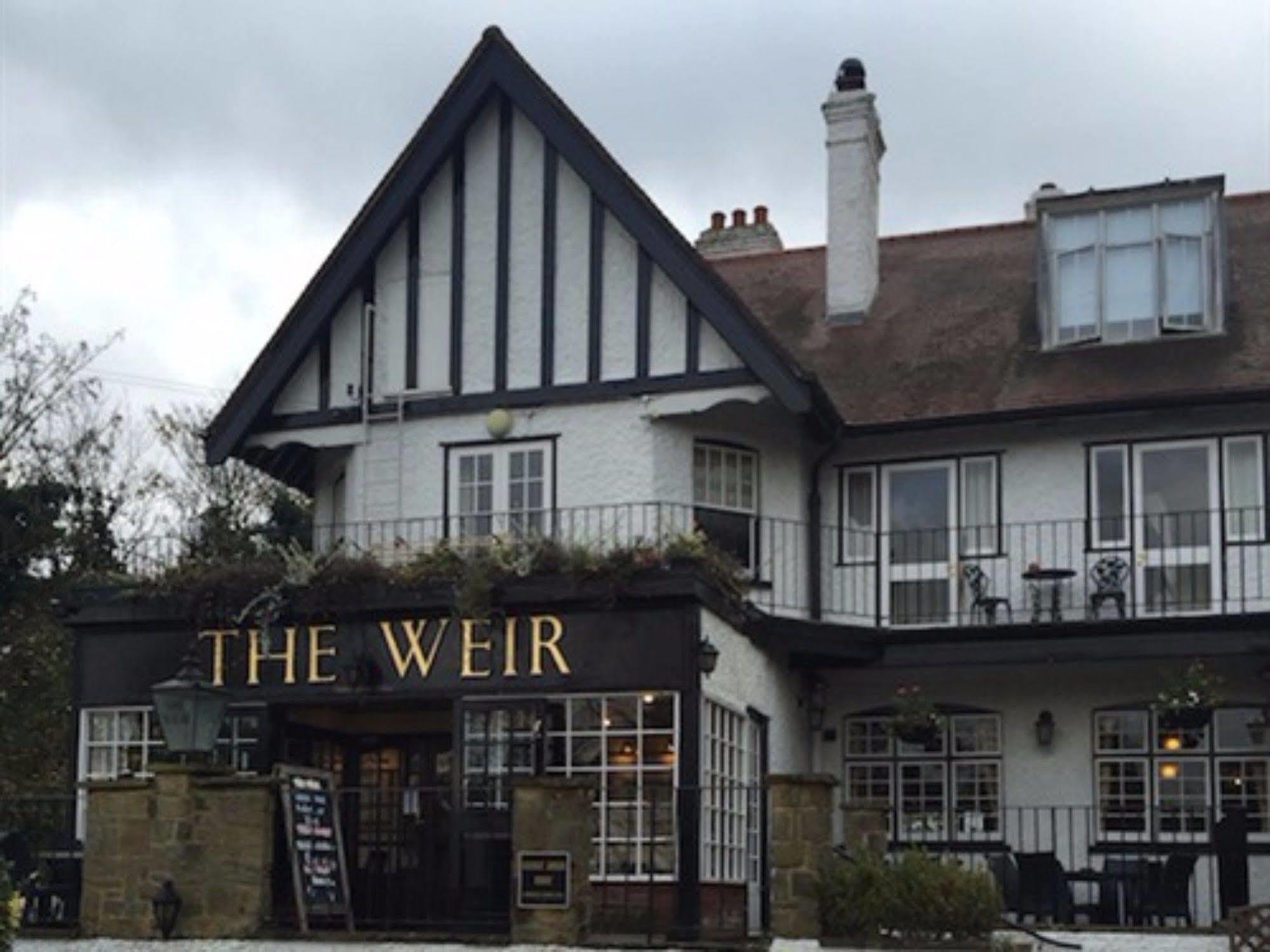 The Weir Hotel Уолтон-на-Темзе Экстерьер фото