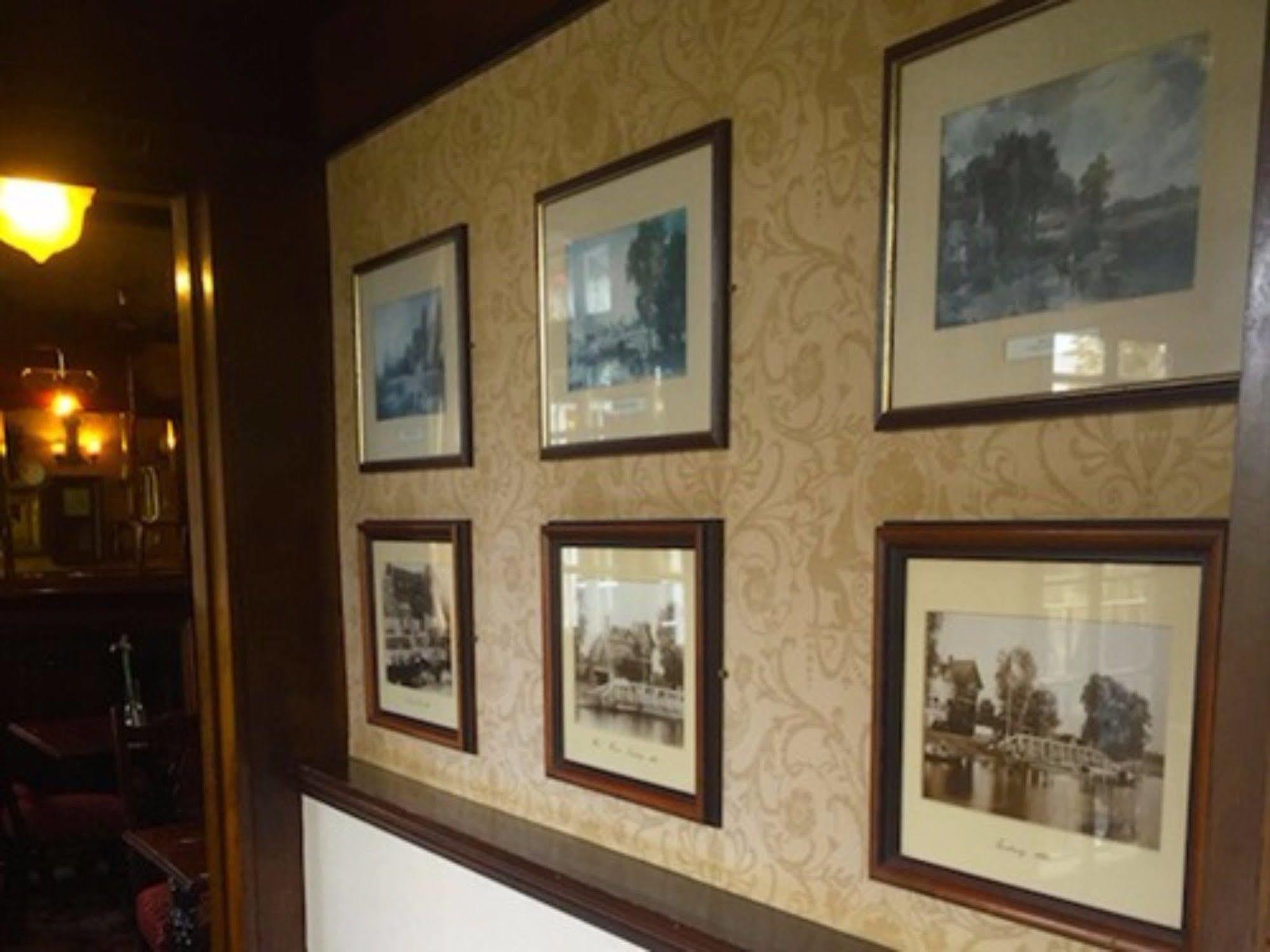 The Weir Hotel Уолтон-на-Темзе Экстерьер фото